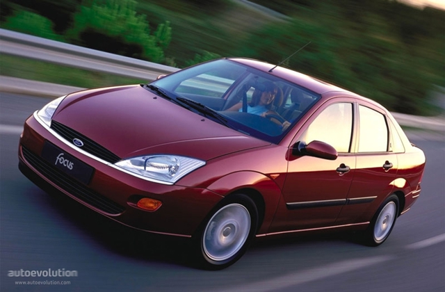 Ford Focus Sedan foto 1