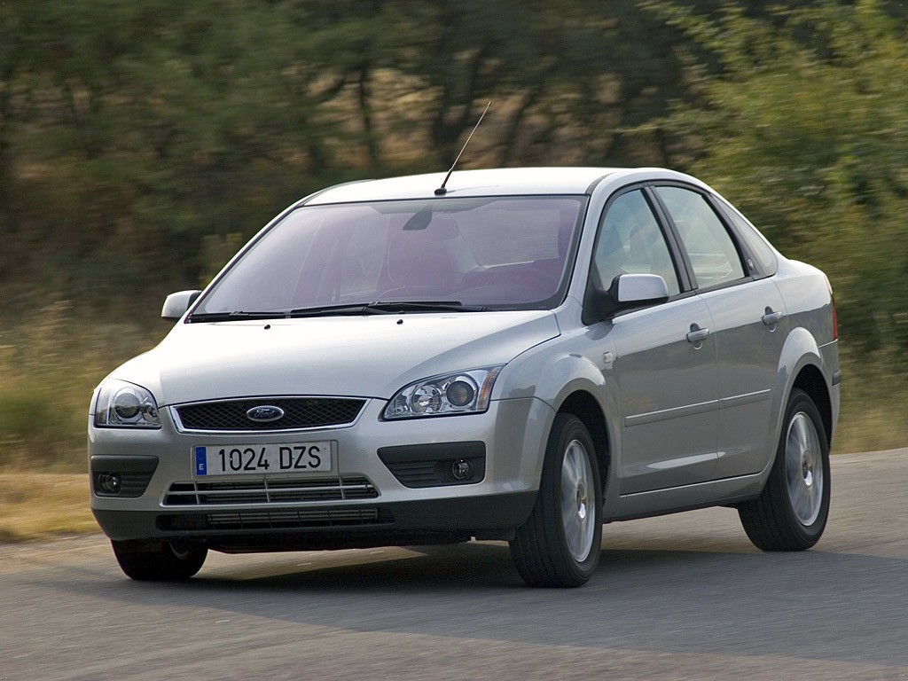 Ford Focus Sedan photo 6