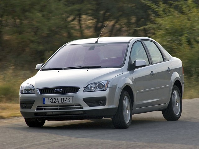 Ford Focus Sedan foto 6