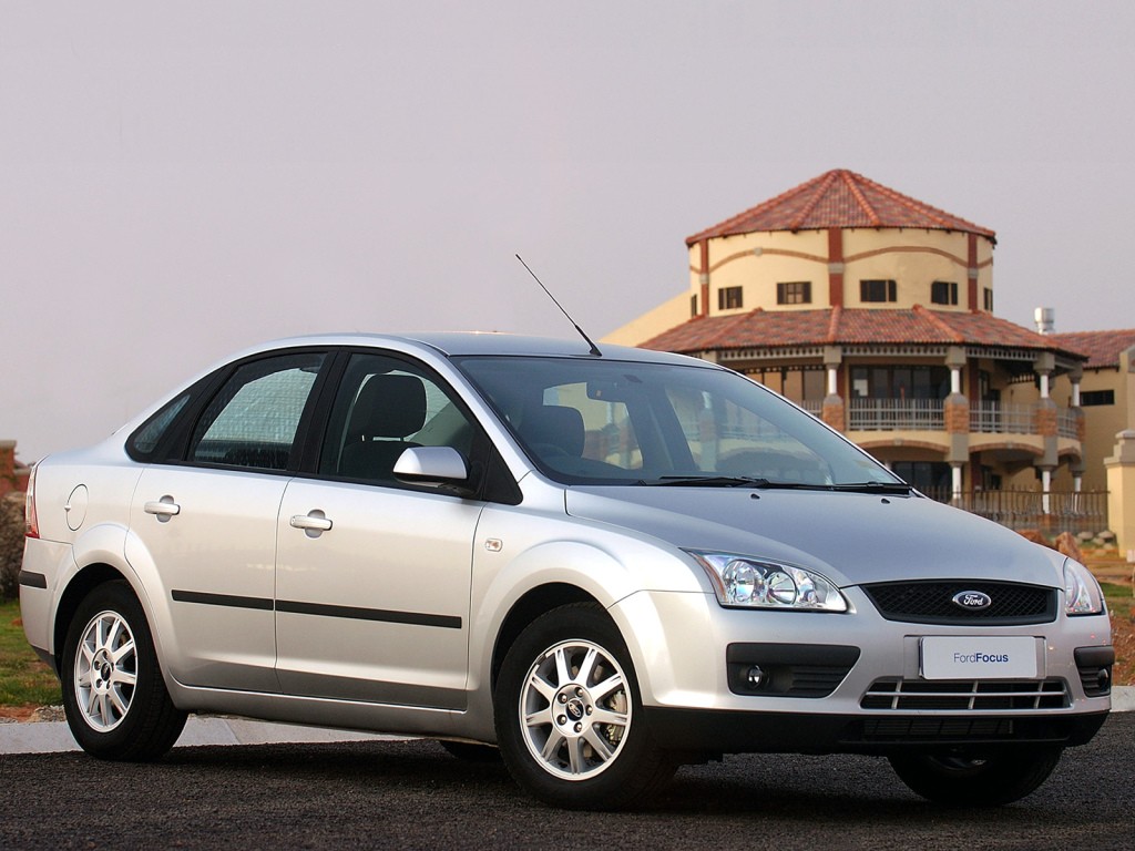 Ford Focus Sedan photo 11