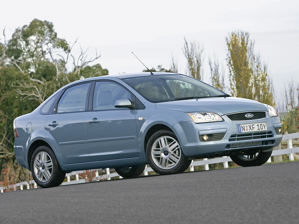 Ford Focus Sedan photo 17
