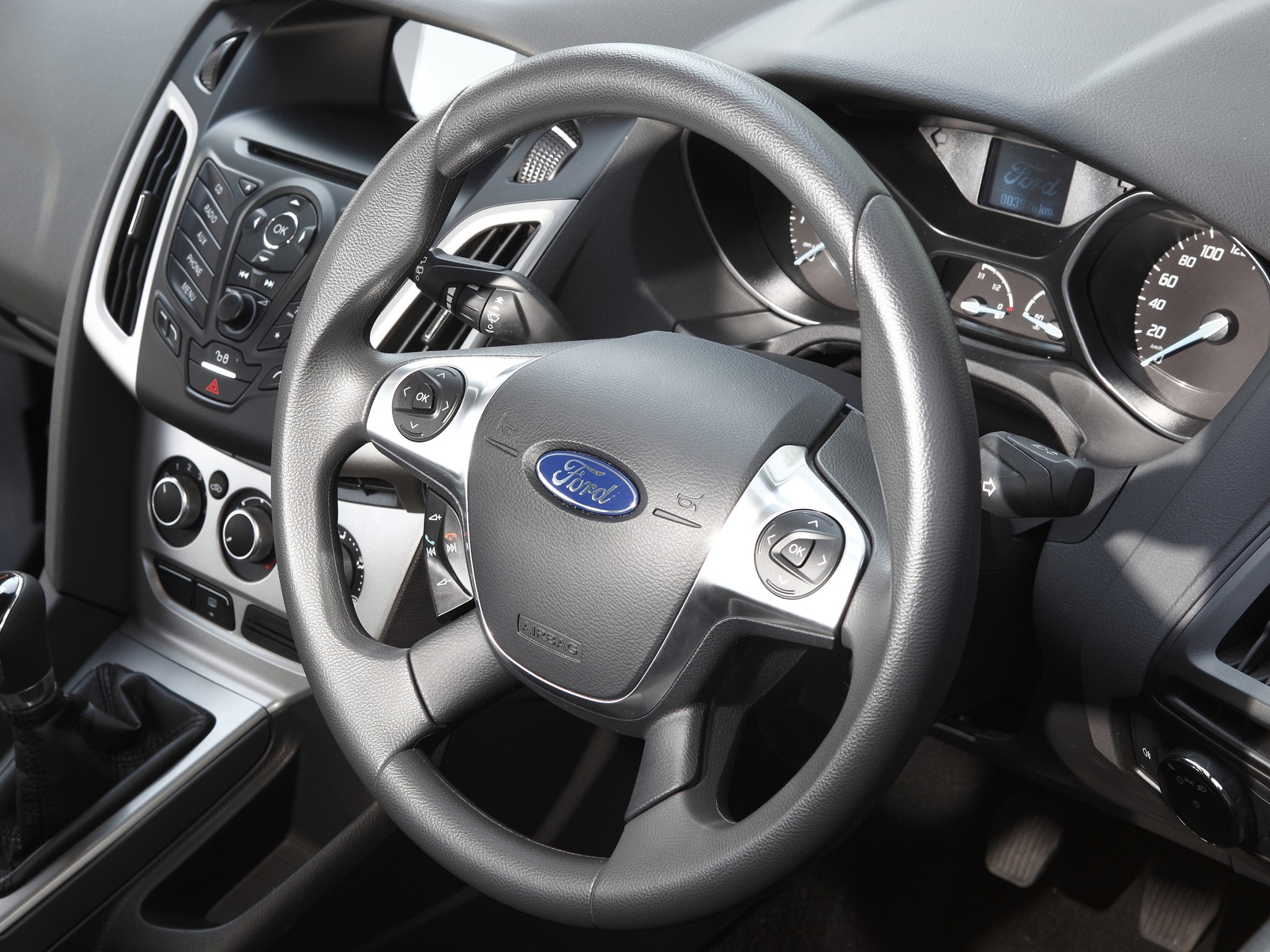 Ford Focus Sedan photo 47