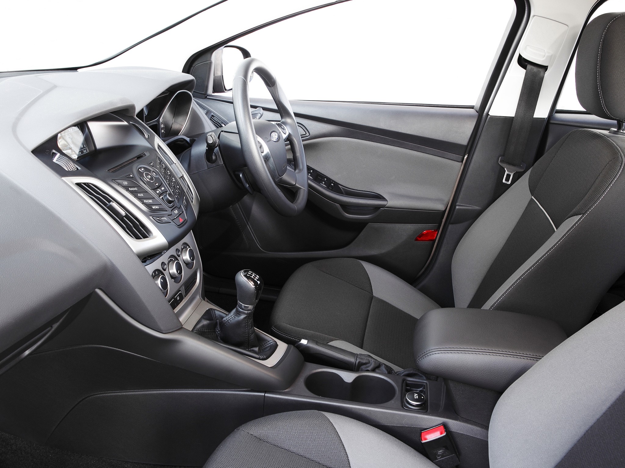 Ford Focus Sedan photo 48