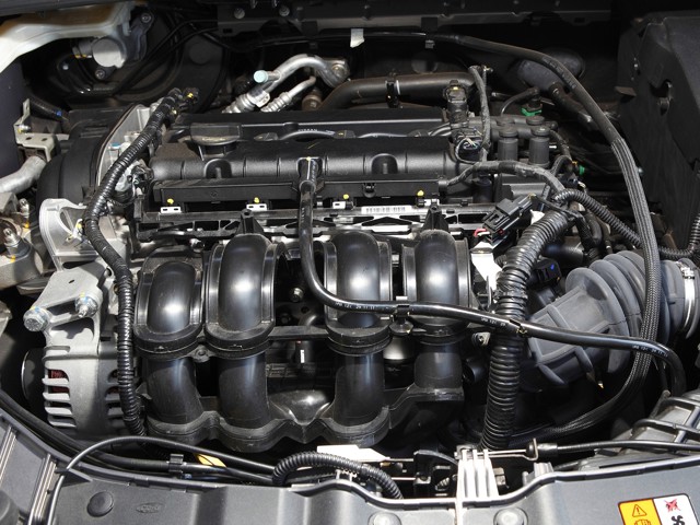 Ford Focus Sedan Foto 49