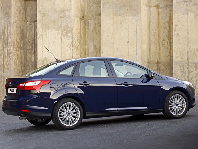 Ford Focus Sedan Foto 12