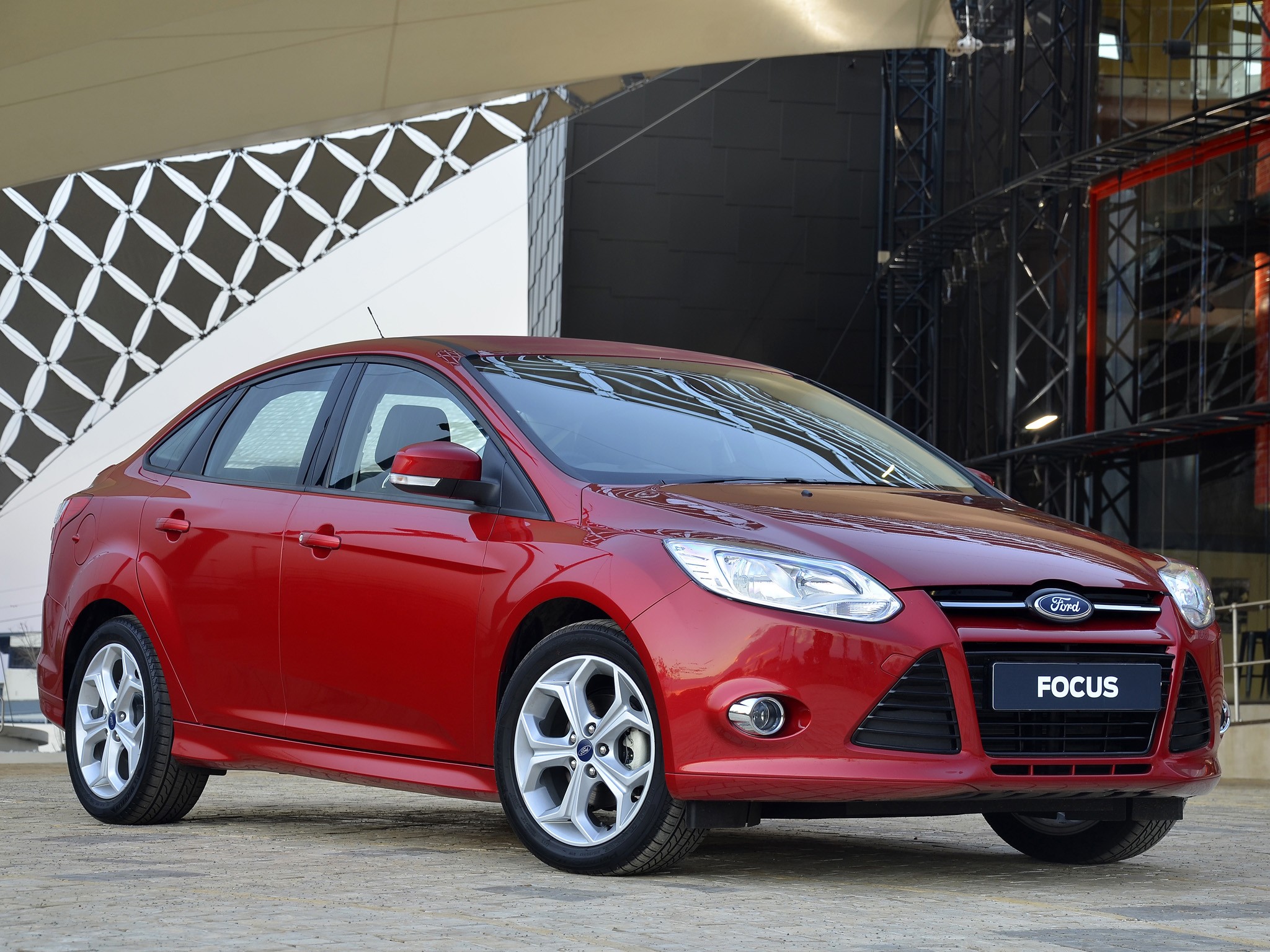 Ford Focus Sedan photo 15