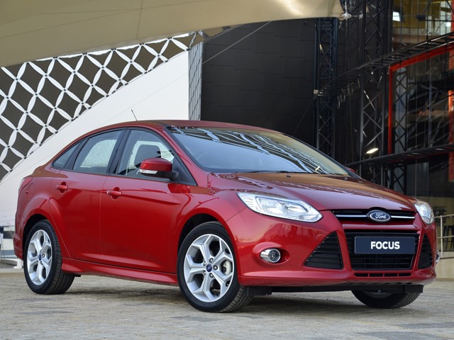 Ford Focus Sedan Foto 15