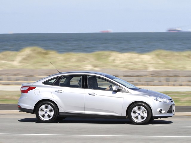 Ford Focus Sedan Foto 25