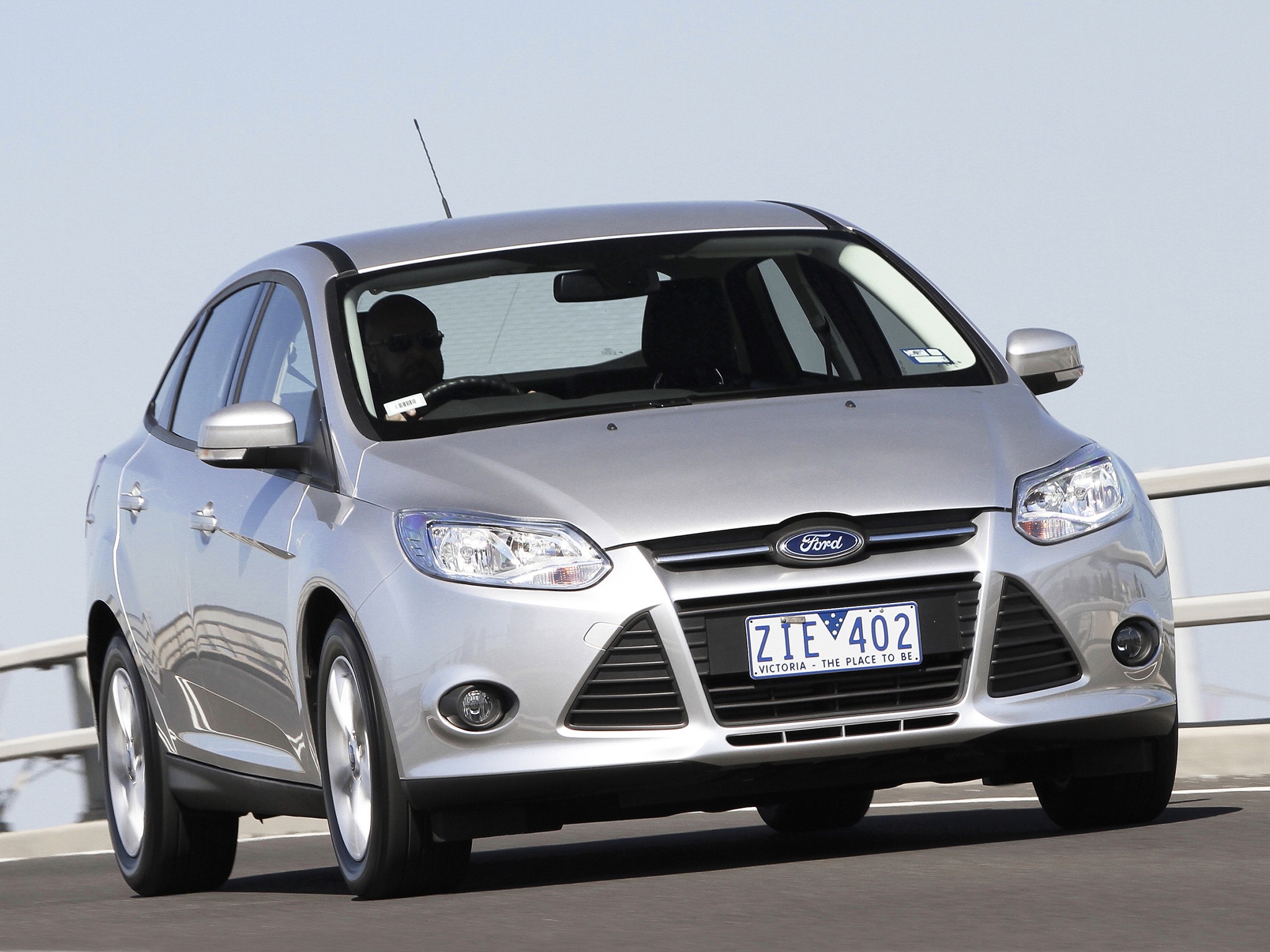 Ford Focus Sedan photo 27