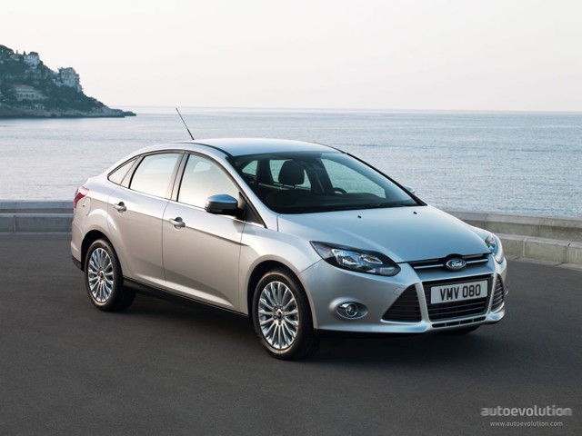 Ford Focus Sedan Foto 2