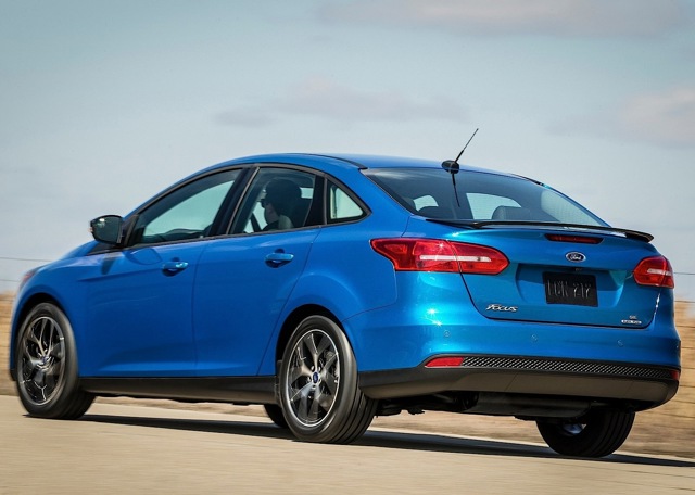 Ford Focus Sedan Foto 13