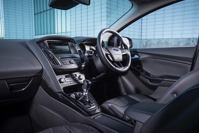 Ford Focus Sedan Foto 54