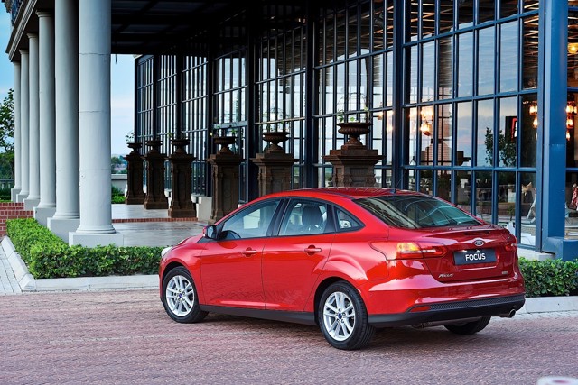 Ford Focus Sedan Foto 33