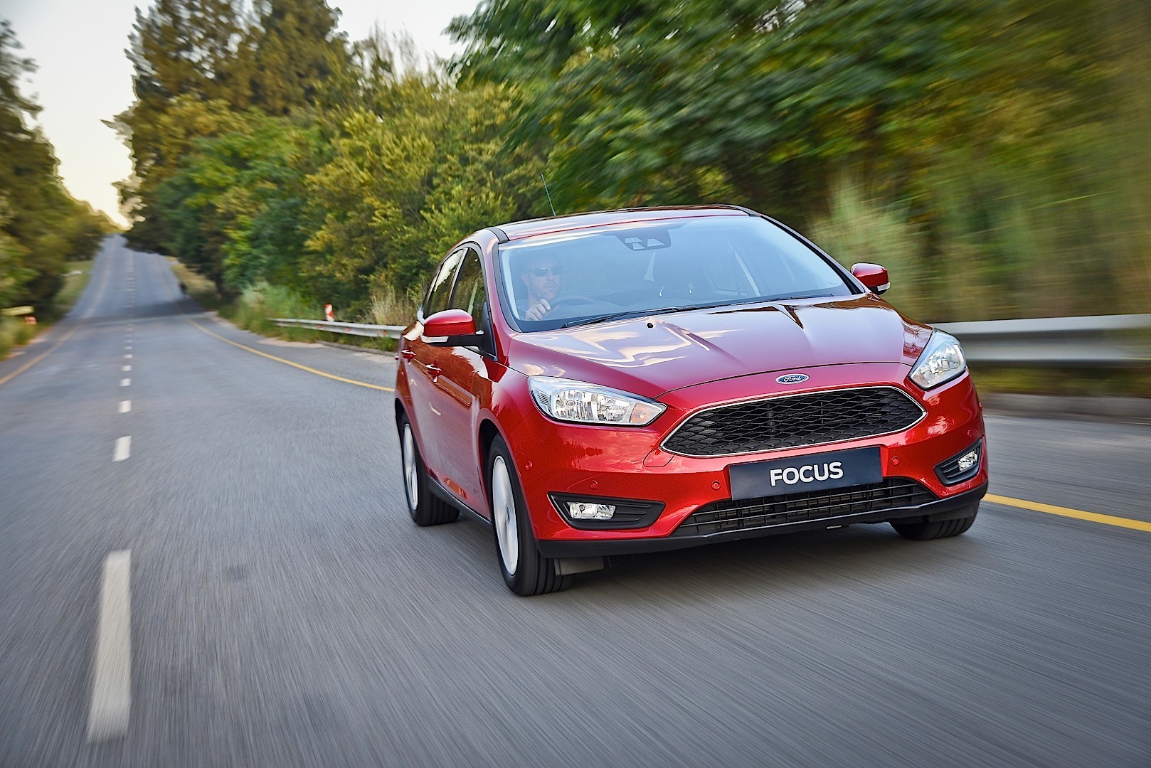 Ford Focus Sedan photo 34