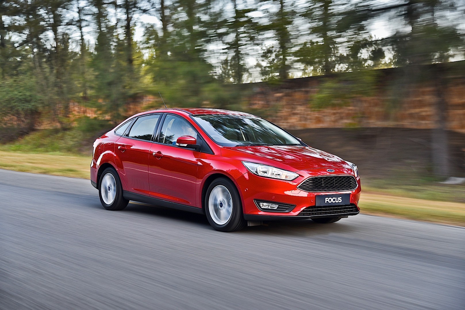 Ford Focus Sedan photo 35