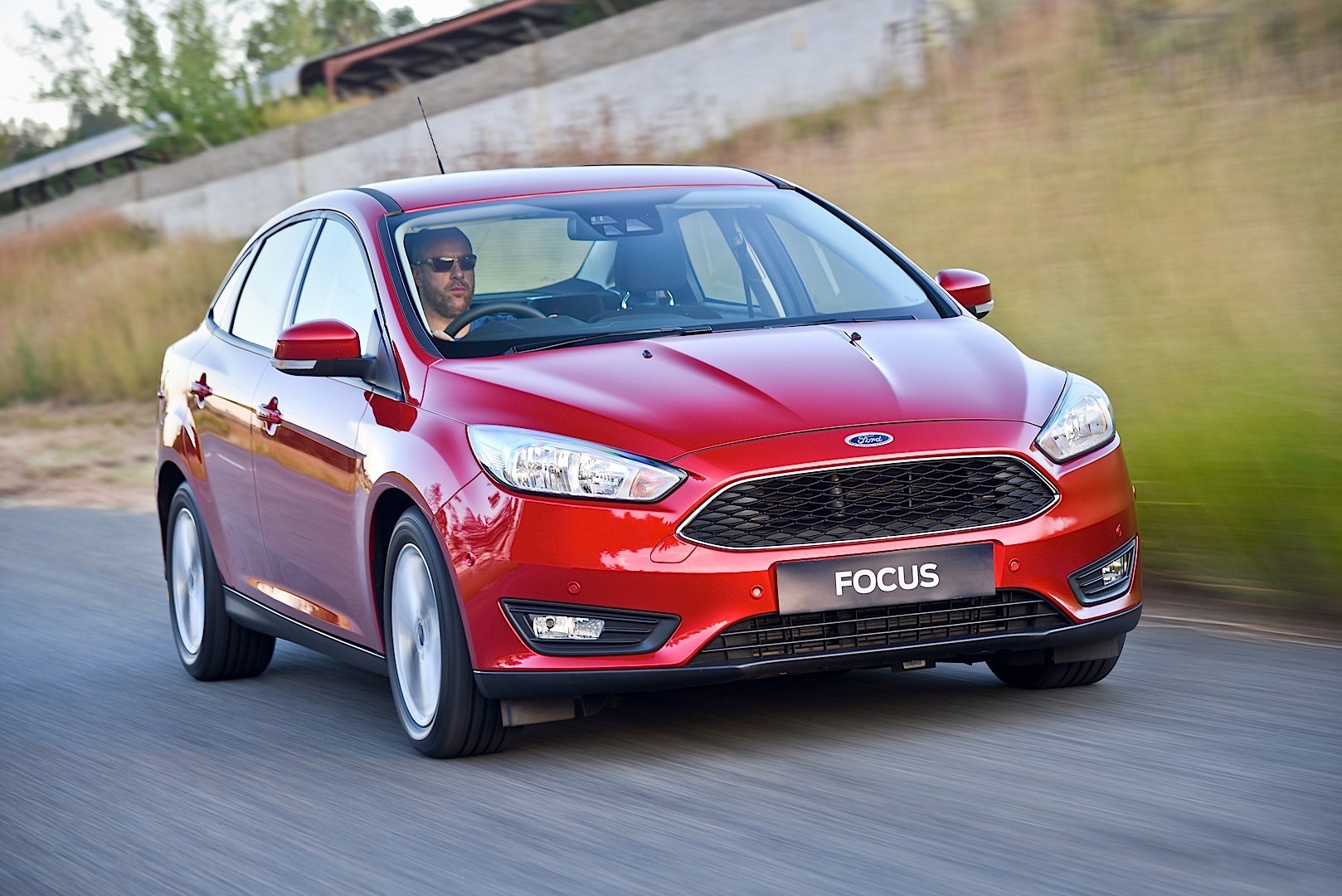 Ford Focus Sedan photo 40