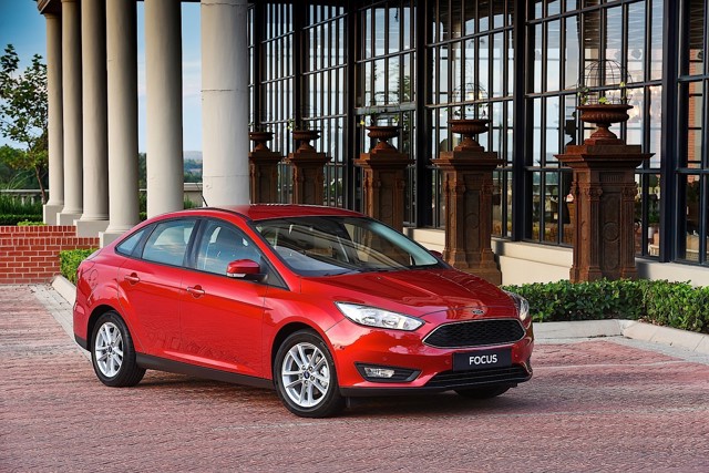 Ford Focus Sedan Foto 41