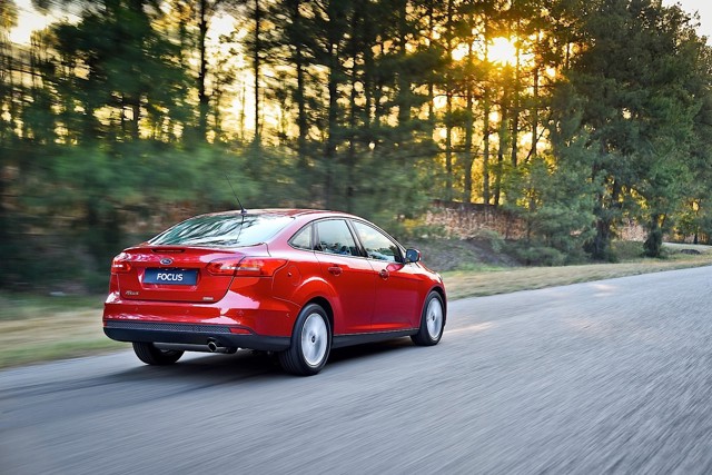 Ford Focus Sedan Foto 43
