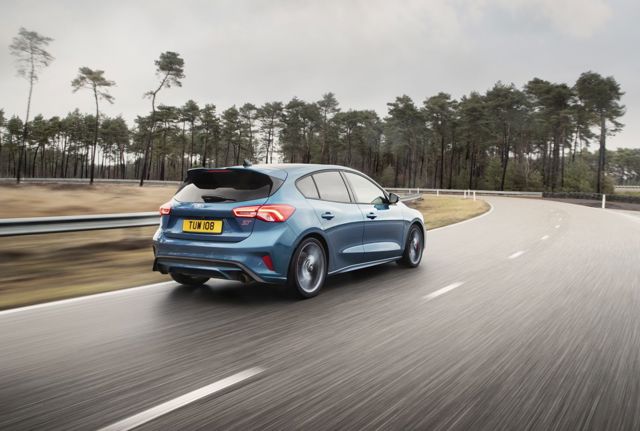 Ford Focus St 5 Doors photo 3