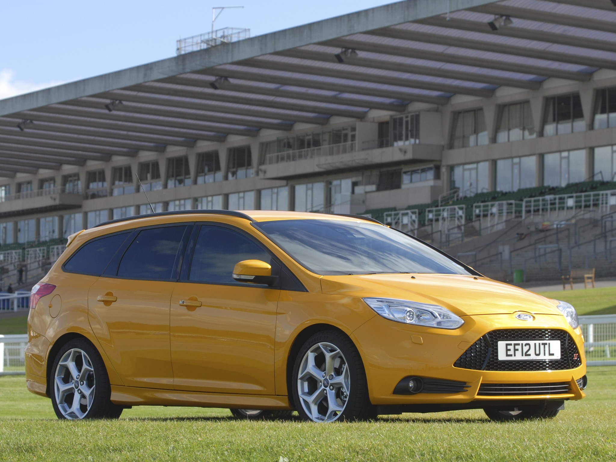 Ford Focus St Wagon photo 21