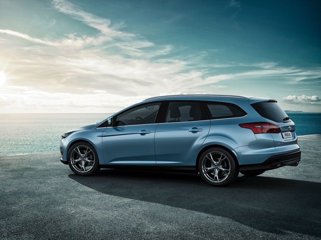 Ford Focus Wagon photo 9