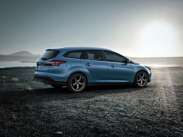 Ford Focus Wagon photo 15