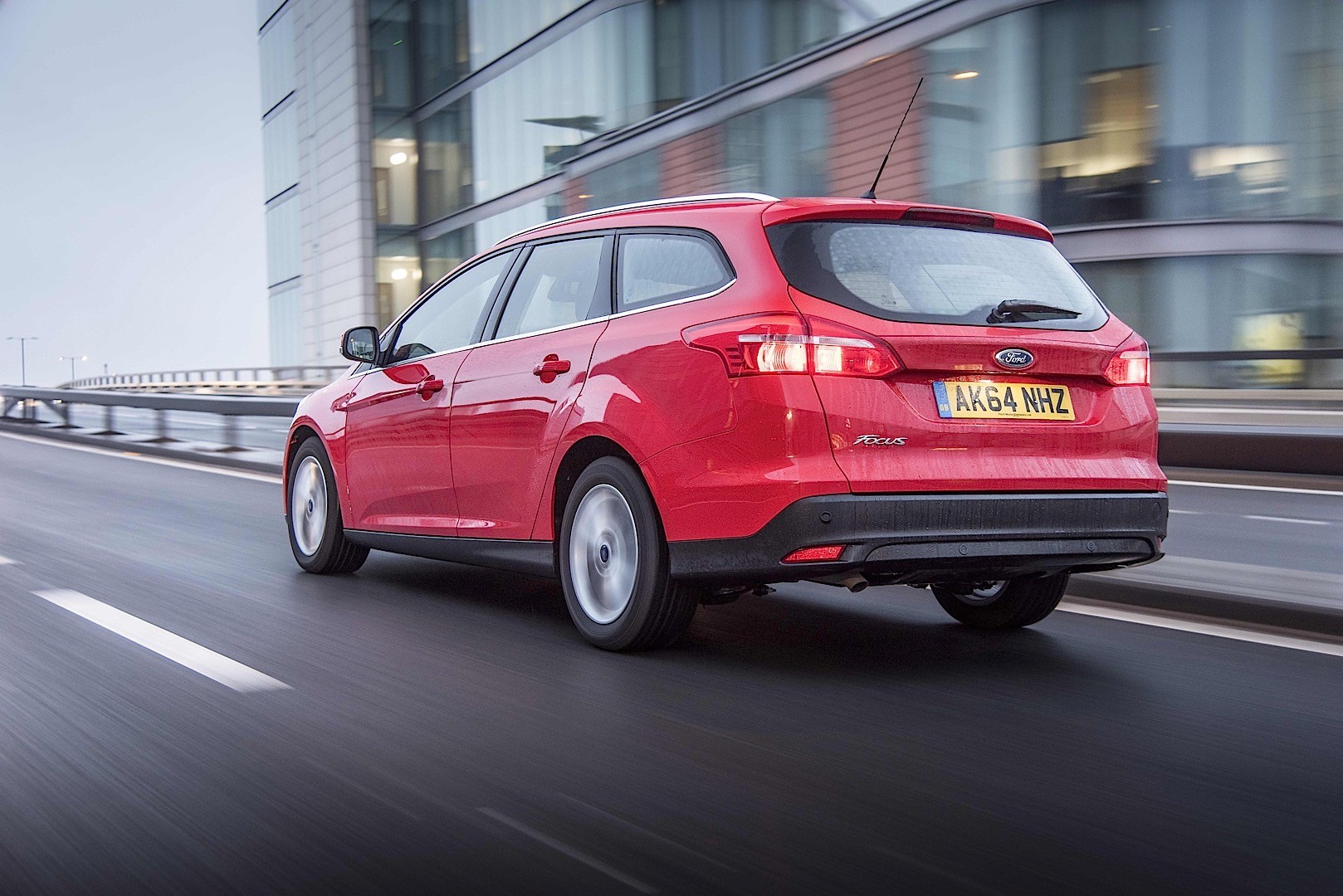 Ford Focus Wagon photo 18