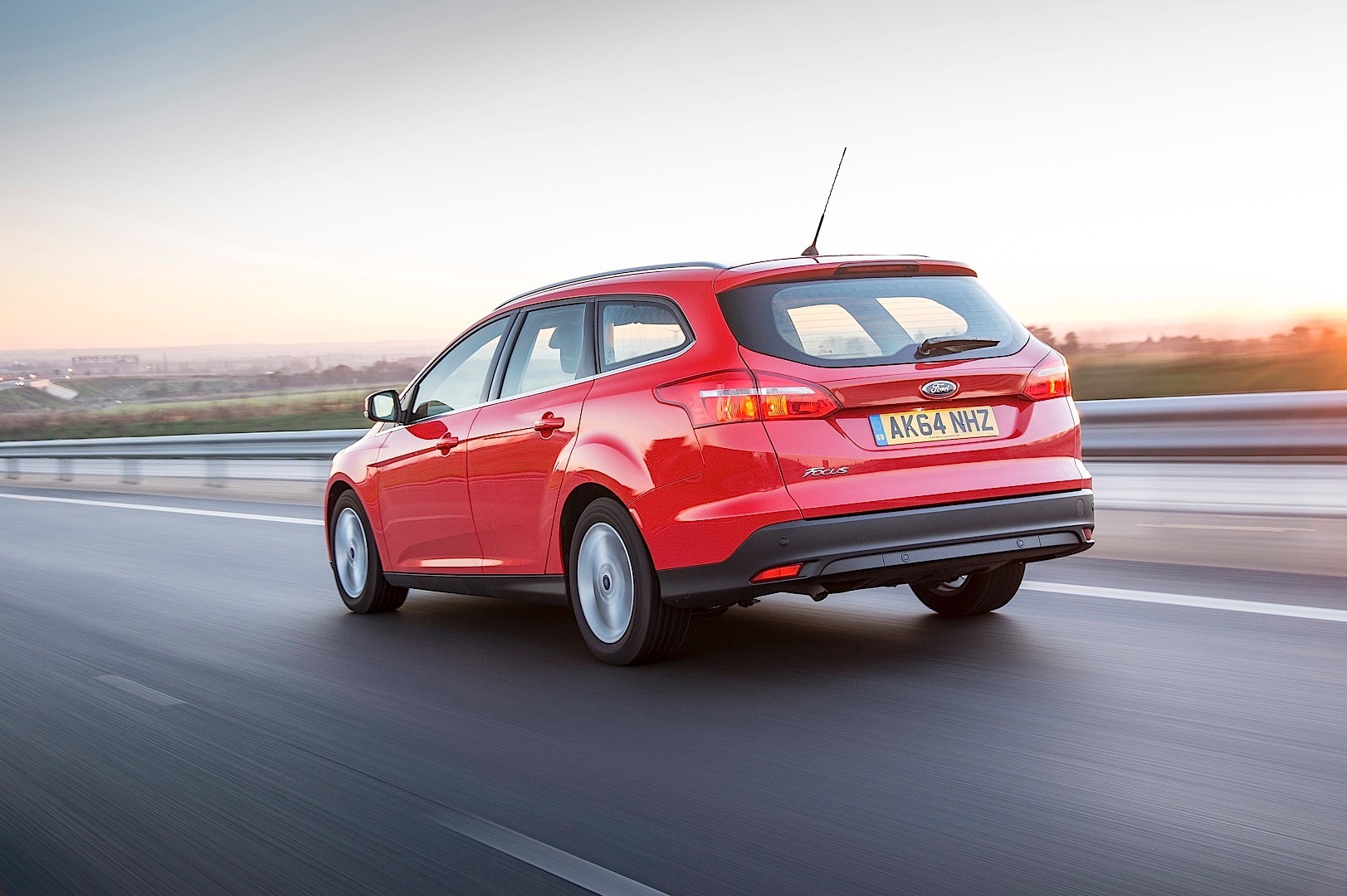 Ford Focus Wagon photo 21