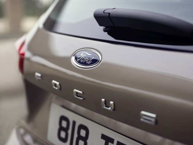 Ford Focus Wagon foto 9