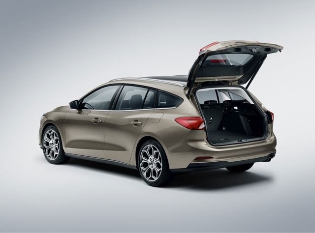 Ford Focus Wagon foto 14