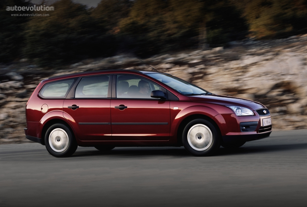 Ford Focus Wagon photo 2