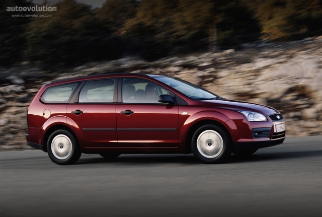 Ford Focus Wagon photo 2