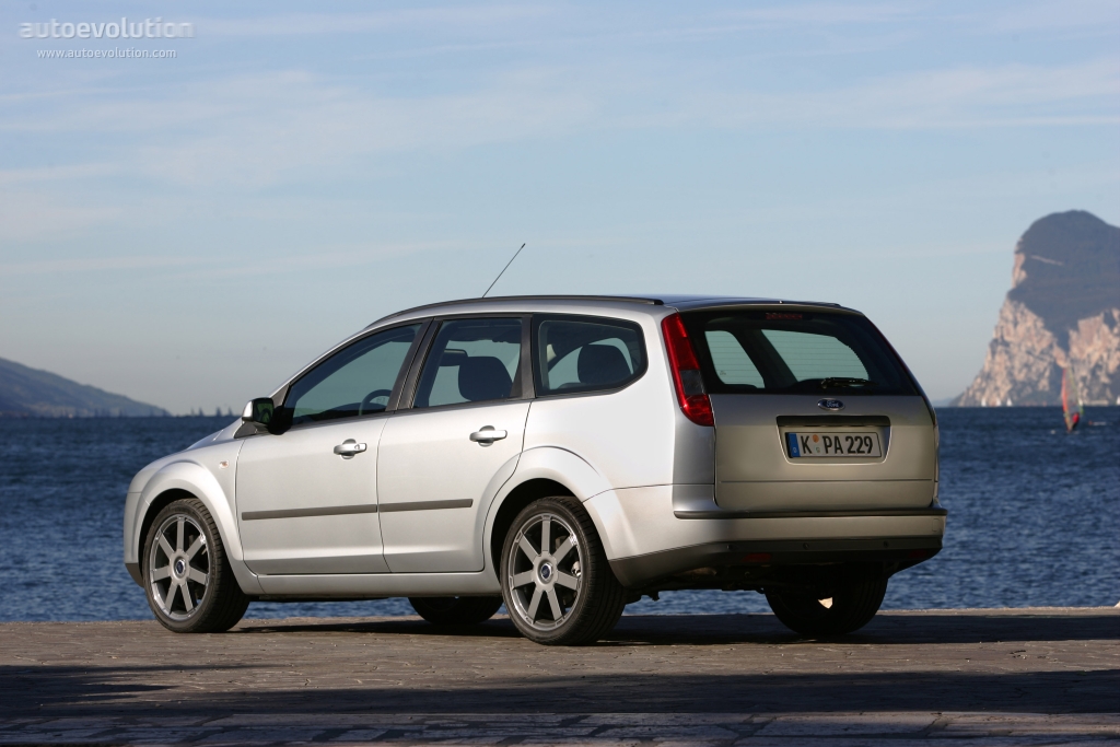 Ford Focus Wagon photo 4