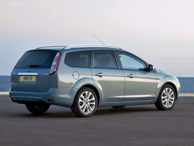 Ford Focus Wagon foto 2