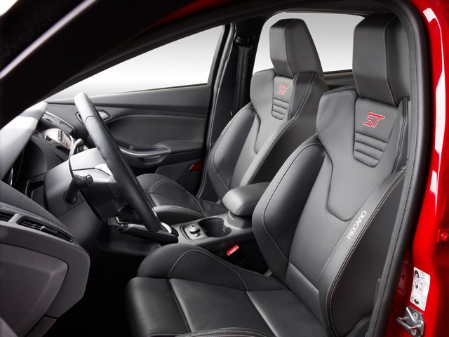 Ford Focus Wagon photo 43