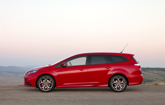 Ford Focus Wagon photo 23