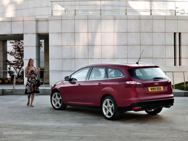 Ford Focus Wagon photo 7
