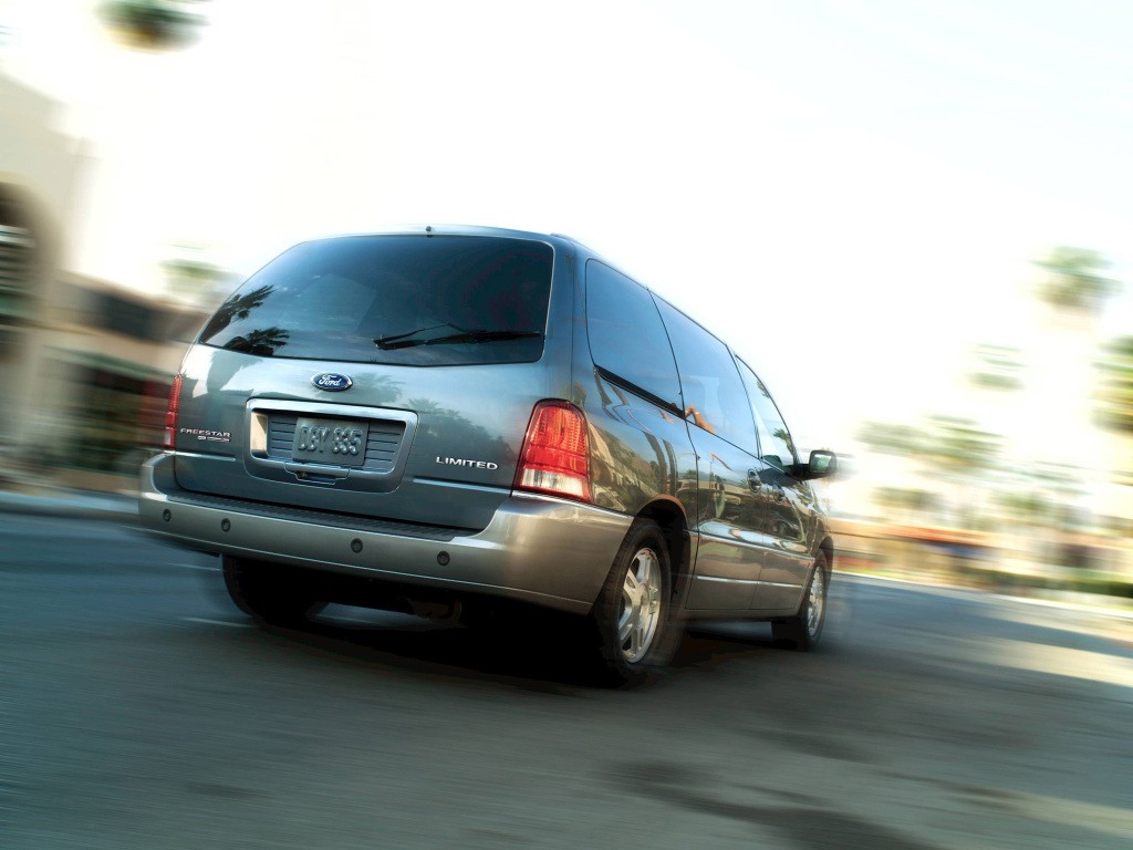 Ford Freestar photo 15