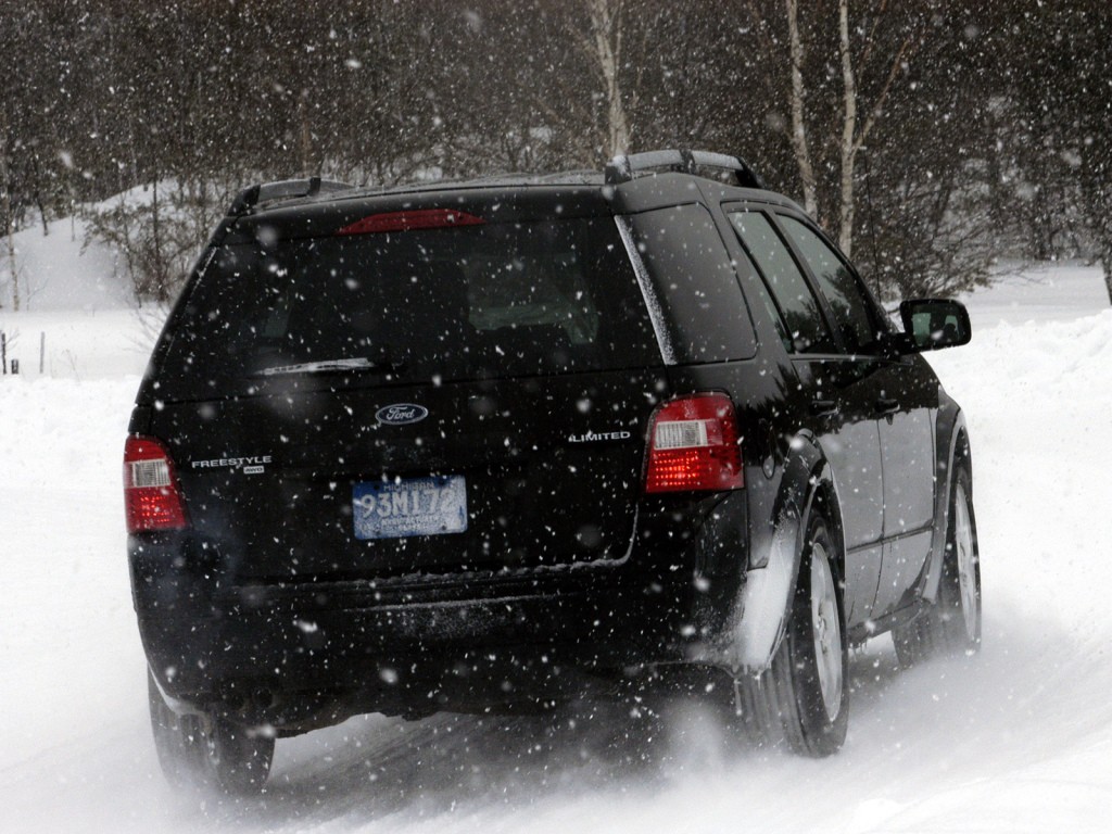 Ford Freestyle photo 12
