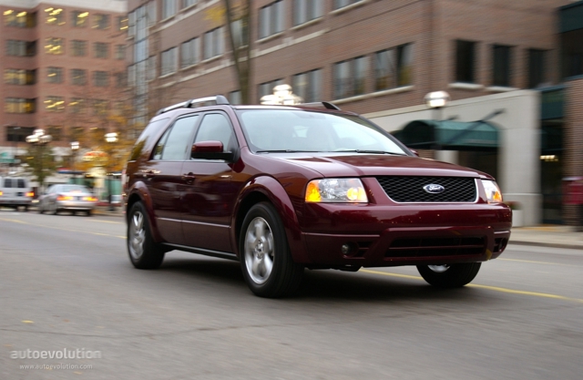 Ford Freestyle photo 3