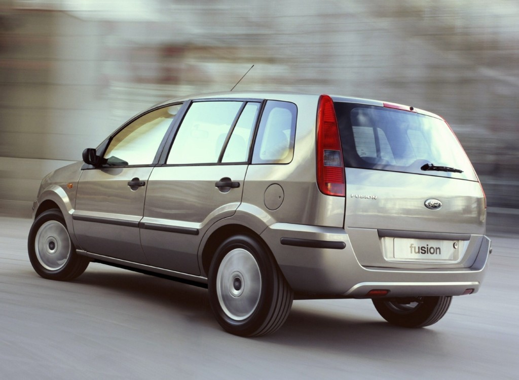 Ford Fusion European photo 9