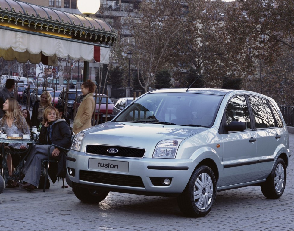 Ford Fusion European photo 13