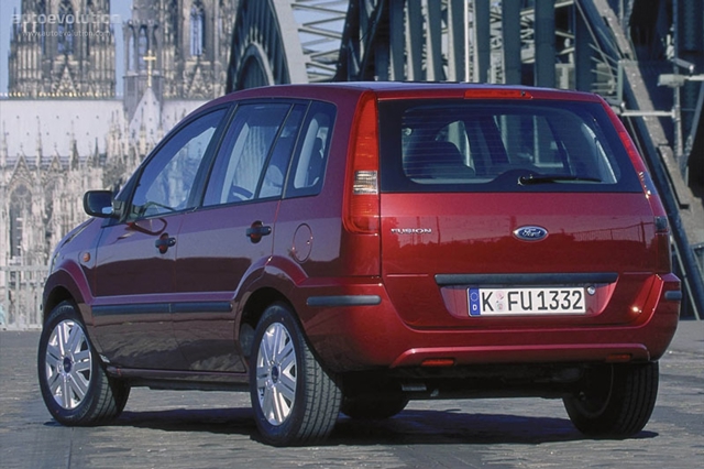 Ford Fusion European photo 6