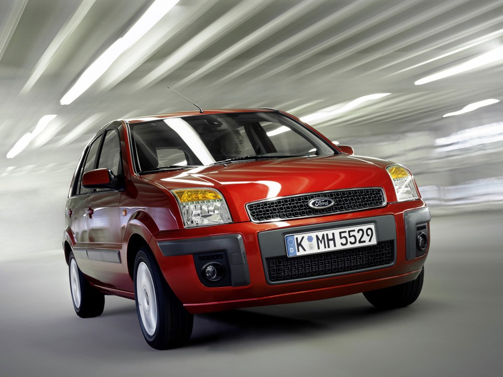 Ford Fusion European photo 7