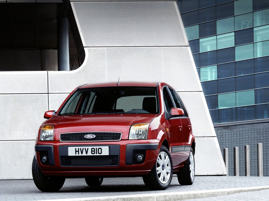 Ford Fusion European photo 4