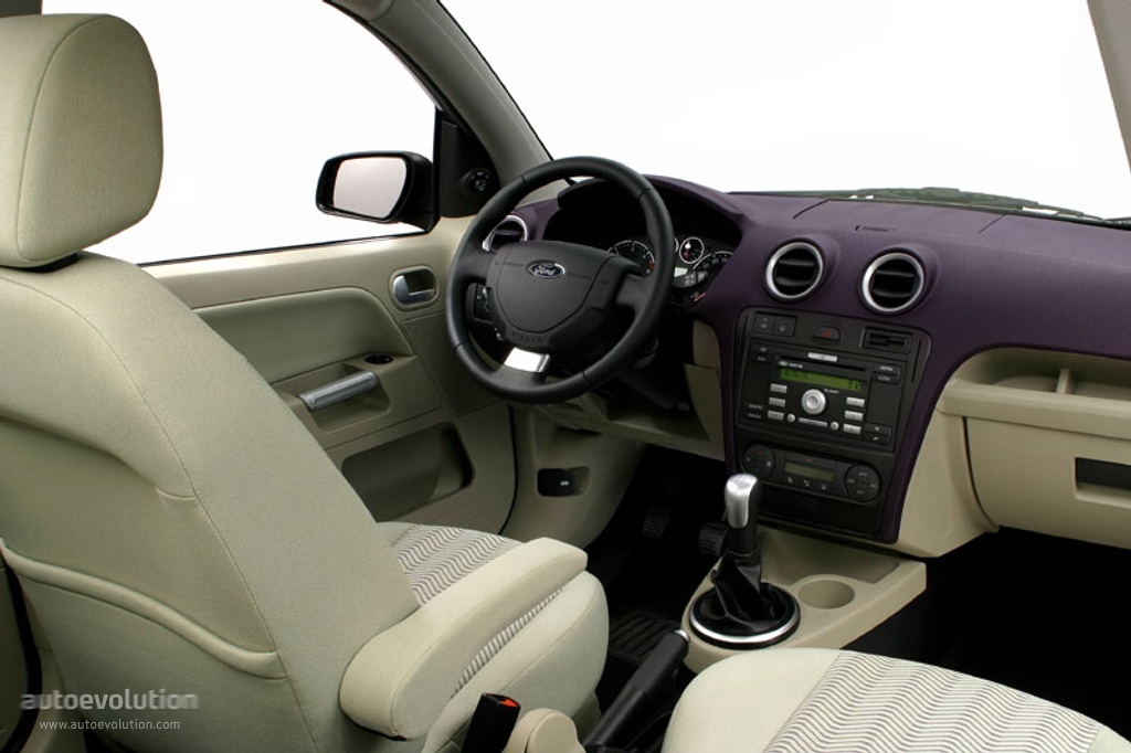 Ford Fusion European photo 10