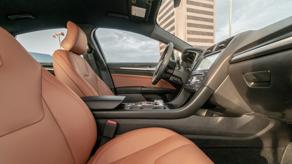 Ford Fusion North American photo 20