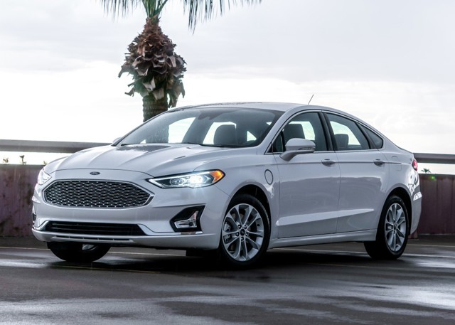 Ford Fusion North American photo 10