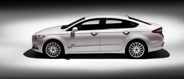 Ford Fusion North American photo 7