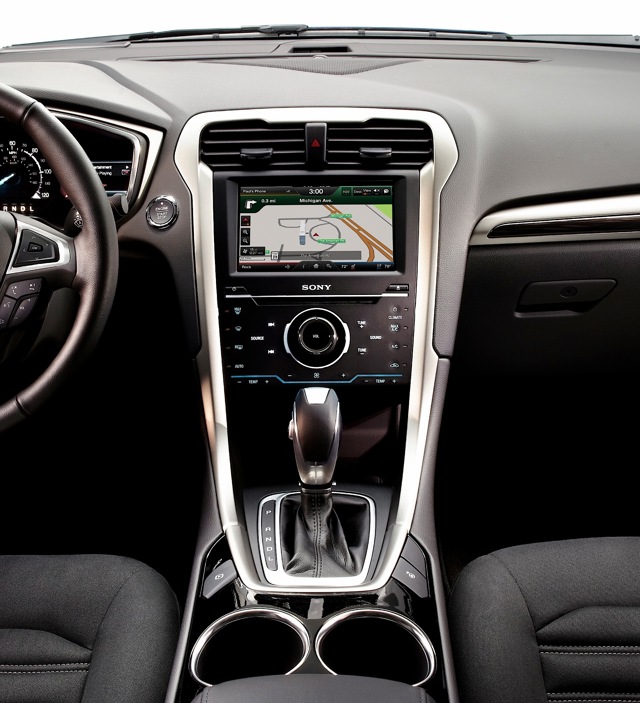 Ford Fusion North American photo 18